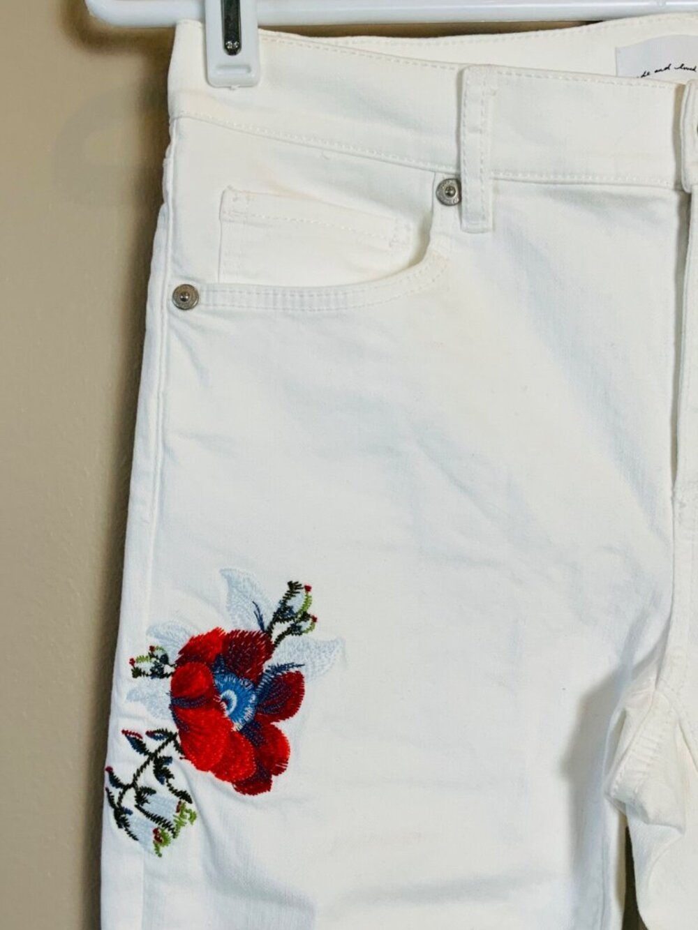 Loft floral embroidered modern skinny jeans size 0/25